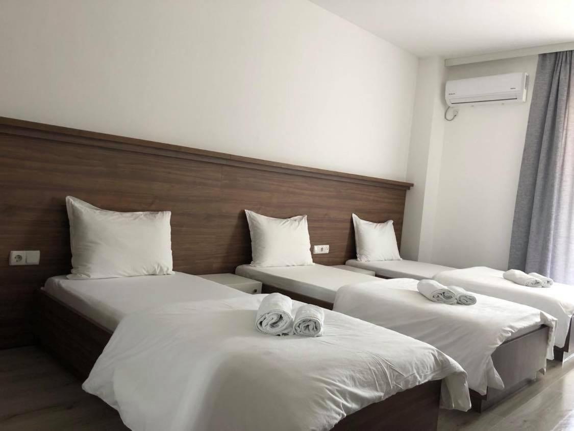 Hotel Dardani Titova Mitrovica Eksteriør billede