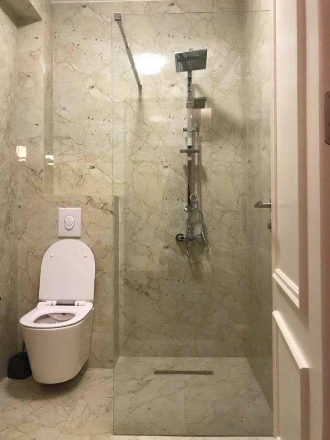 Hotel Dardani Titova Mitrovica Eksteriør billede